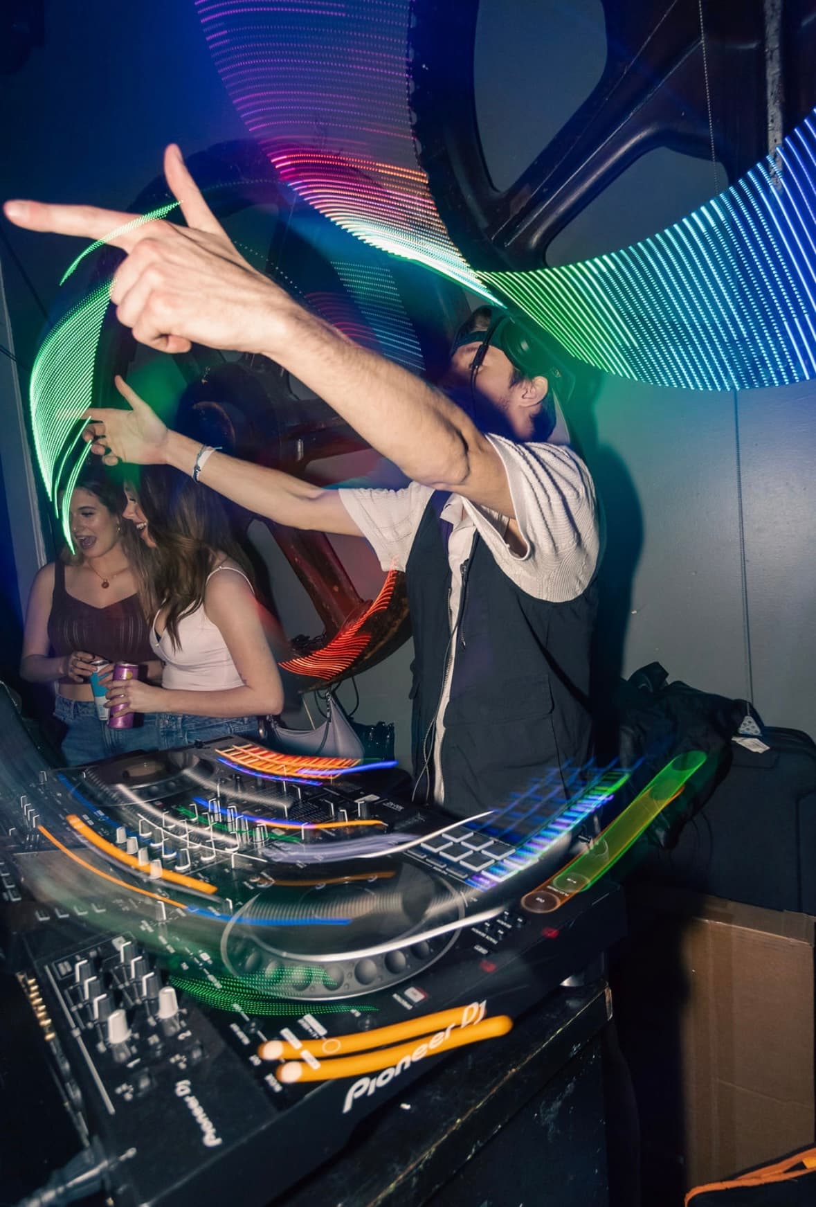 DJ MX photo 3